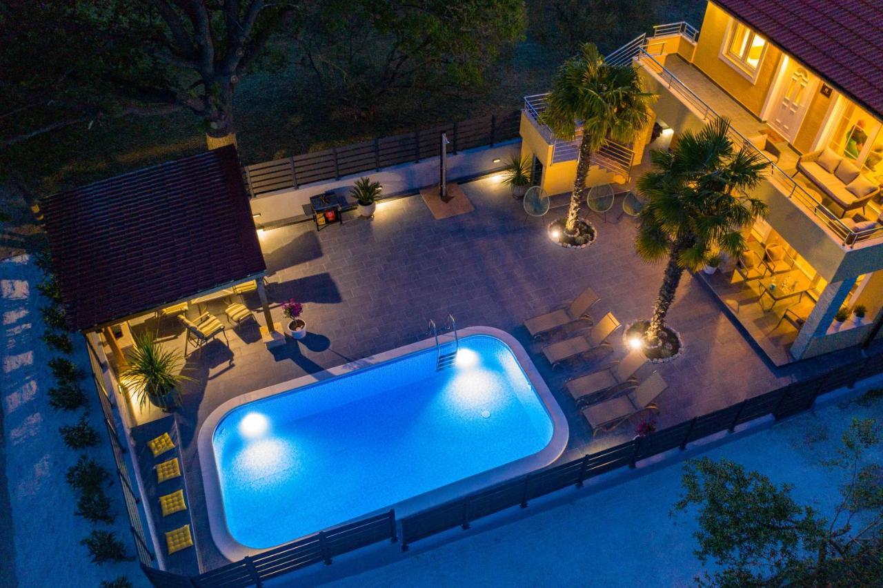 Villa Twins Sukosan With Heated Pool Eksteriør bilde