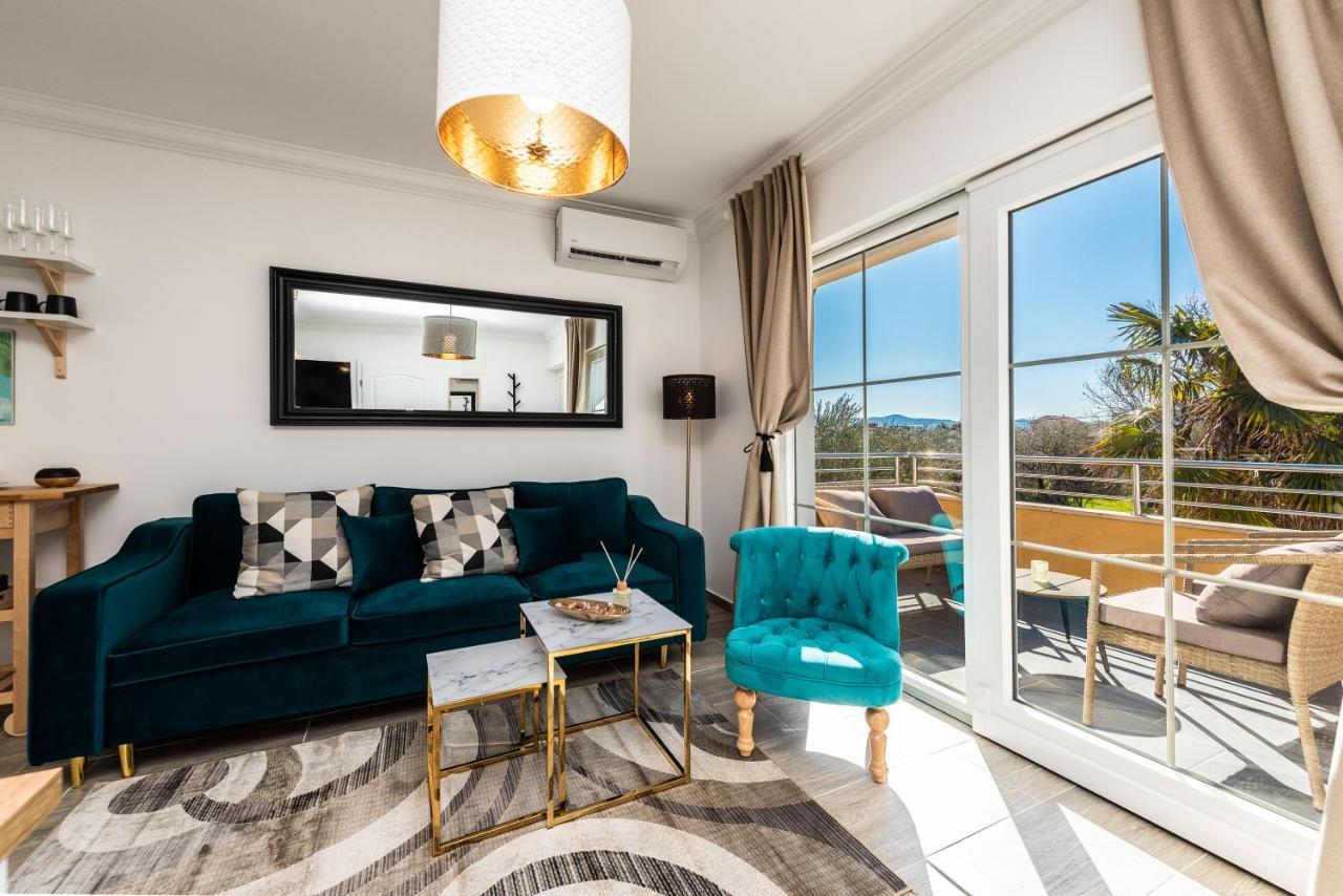 Villa Twins Sukosan With Heated Pool Eksteriør bilde