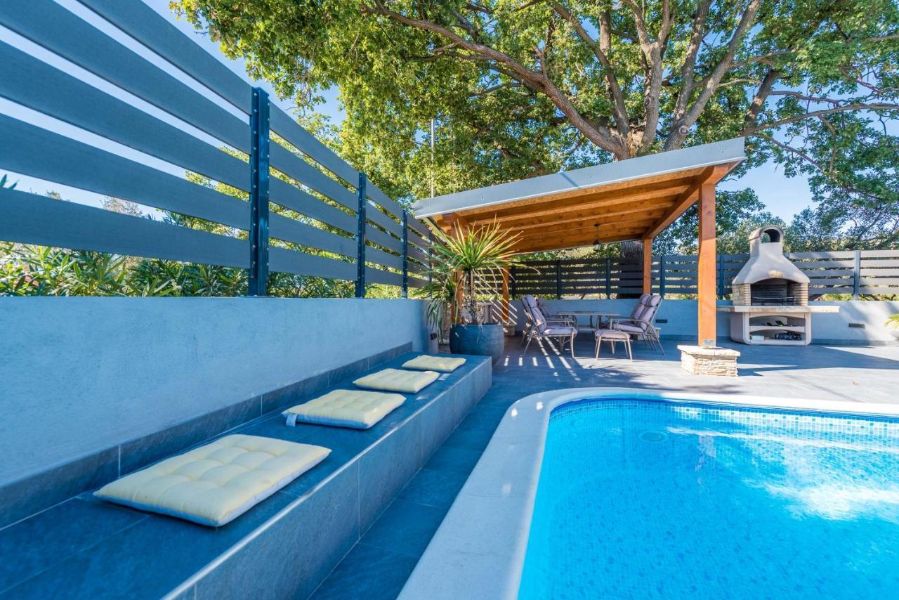 Villa Twins Sukosan With Heated Pool Eksteriør bilde